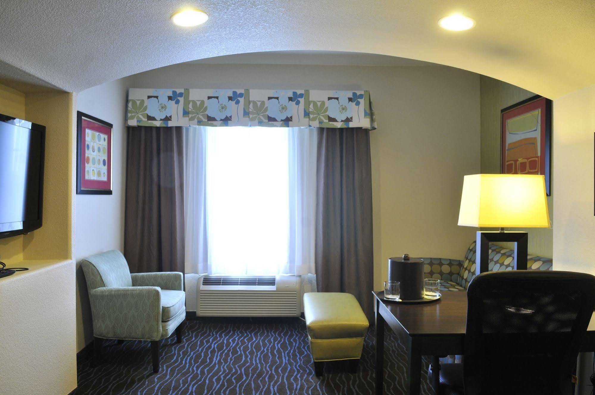 La Quinta By Wyndham Dallas Grand Prairie South Hotel Buitenkant foto